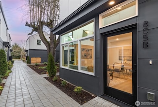 805 S Sullivan St Unit B, Seattle, WA 98108