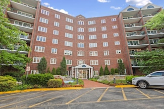 8540 W Foster Ave Unit 505, Norridge, IL 60706