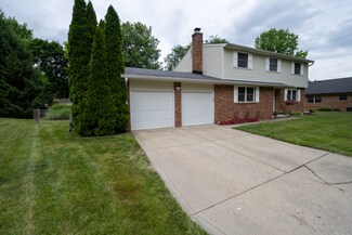 8431 Cheyenne Ct, Indianapolis, IN 46217