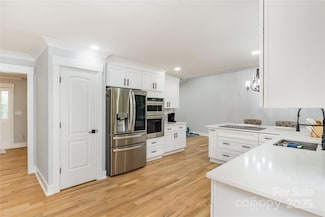 4501 Brookwood Rd, Charlotte, NC 28215