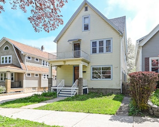 3148 N Weil St, Milwaukee, WI 53212