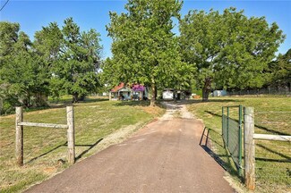 134 N Old Highway 81, Ninnekah, OK 73067