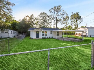 152 Lake Shore Dr, Altamonte Springs, FL 32714
