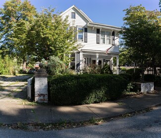 836 E Powell Ave, Evansville, IN 47713