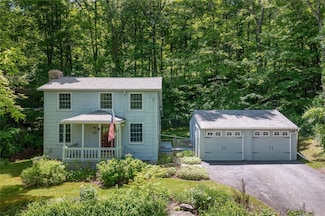 42 Harmony Rd, Pawling, NY 12564