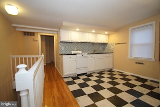 2326 Brown St Unit 3RD FLOOR, Philadelphia, PA 19130