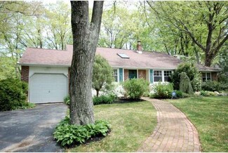 2711 Lantern Ln, Norristown, PA 19403