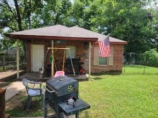 504 S Tyler Ave, Dawson, TX 76639