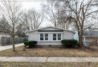 2545 Selma St, Holt, MI 48842