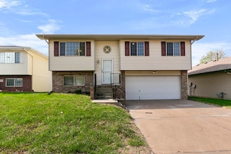1519 24th Ave, Council Bluffs, IA 51501