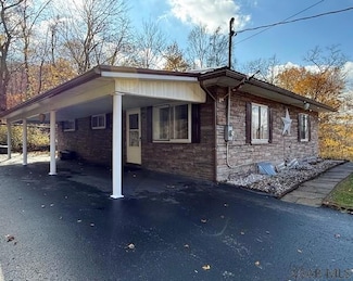 182 Highland Park Rd, Johnstown, PA 15904