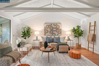 9 Janin Place, Pleasant Hill, CA 94523