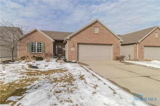 4250 Crystal Ridge Dr W, Maumee, OH 43537