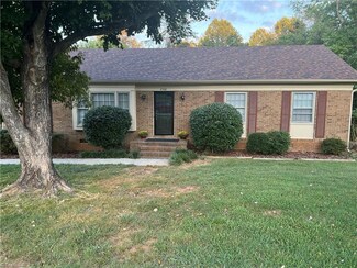 4900 Coltsfoot Rd, Greensboro, NC 27455
