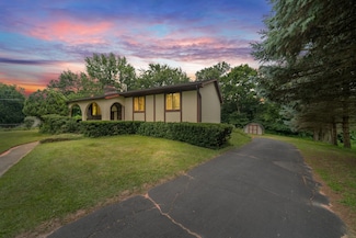 319 Holmes Rd, Ypsilanti, MI 48198