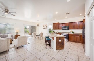 6076 S Meadow Breeze Dr, Tucson, AZ 85747