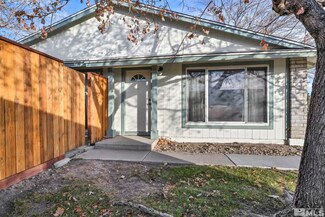 801 Woodglen Dr Unit 4, Sparks, NV 89434