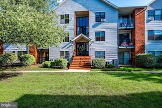 53 Boulder Dr, Edison, NJ 08817