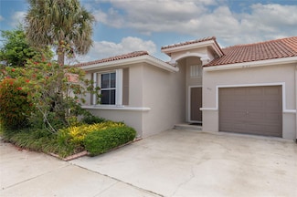 857 NW 133rd Ave, Pembroke Pines, FL 33028