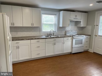 1282 Robert Fulton Hwy Unit B, Quarryville, PA 17566