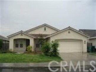 1068 Parkwood Ave, Madera, CA 93637