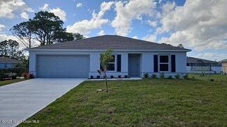 966 Tacaro Ave SE, Palm Bay, FL 32909