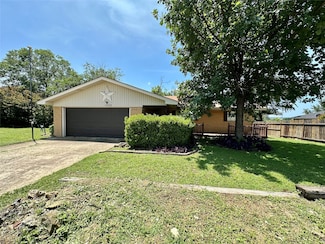 1002 W Wrights Ave, Comanche, TX 76442