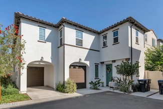 3028 Harrison Ln, Simi Valley, CA 93065