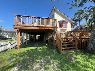 115 12th St, Dickinson, TX 77539