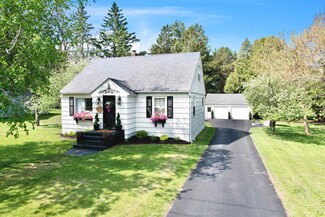 N195 West Dr, Menominee, MI 49858