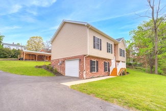 20 7th St NW, Pulaski, VA 24301