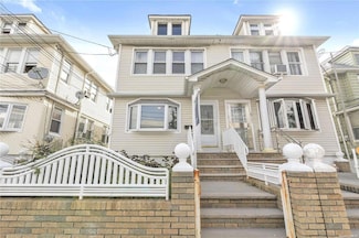 107-29 122nd St, South Richmond Hill, NY 11419