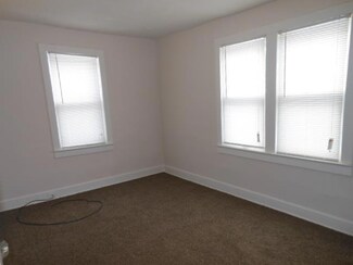 1324 E 85th St, Kansas City, MO 64131