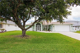412 SE 13th Ave, Cape Coral, FL 33990