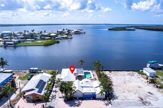 4741 Pine Island Rd NW, Matlacha, FL 33993