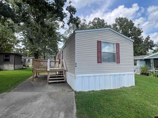 44 Fleck Dr, Mountain Home, AR 72653