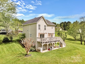 166 Kennedy Rd, Weaverville, NC 28787