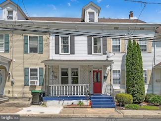 702 N Warren St, Orwigsburg, PA 17961