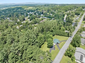 56 Woodland Dr, Barre, VT 05641