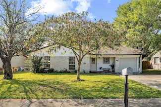 1206 Saturn Dr, Cedar Hill, TX 75104