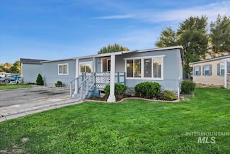 1351 N Oakwood Ln, Boise, ID 83704