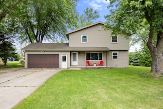 W5646 Vans Rd, Appleton, WI 54915