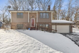 3950 Linden Cir, Excelsior, MN 55331