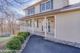1042 W Oak St Unit L 10, Old Forge, PA 18518