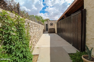 900 Winter Dr, El Paso, TX 79902