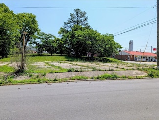 1503 E Meadow Rd, Eden, NC 27288