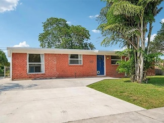 3797 Bahama Rd, Palm Beach Gardens, FL 33410
