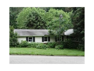 675 Mt Pleasant Rd, East Huntingdon, PA 15979