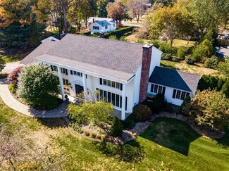 122 Willow Brook Rd, Longmeadow, MA 01106