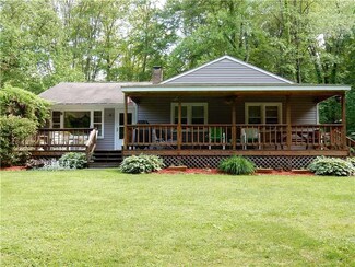 949 Fredonia Rd, Hadley, PA 16130
